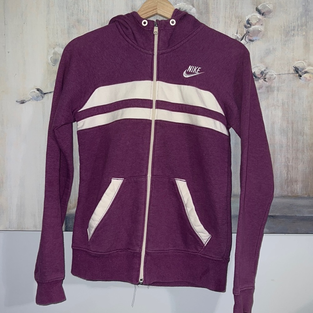 Nike zip up size M